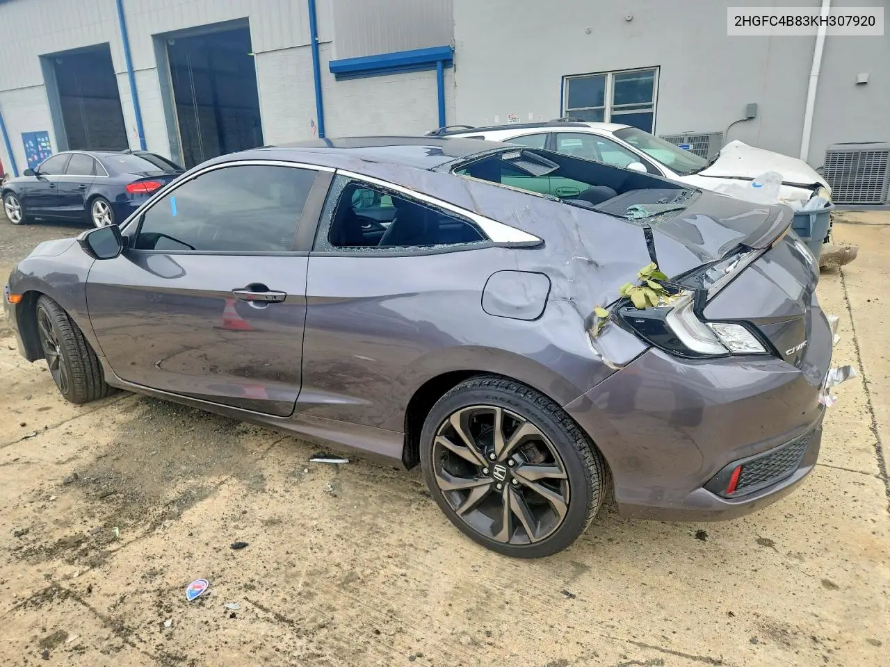 2019 HONDA CIVIC VIN 2HGFC4B83KH307920 — фото 2