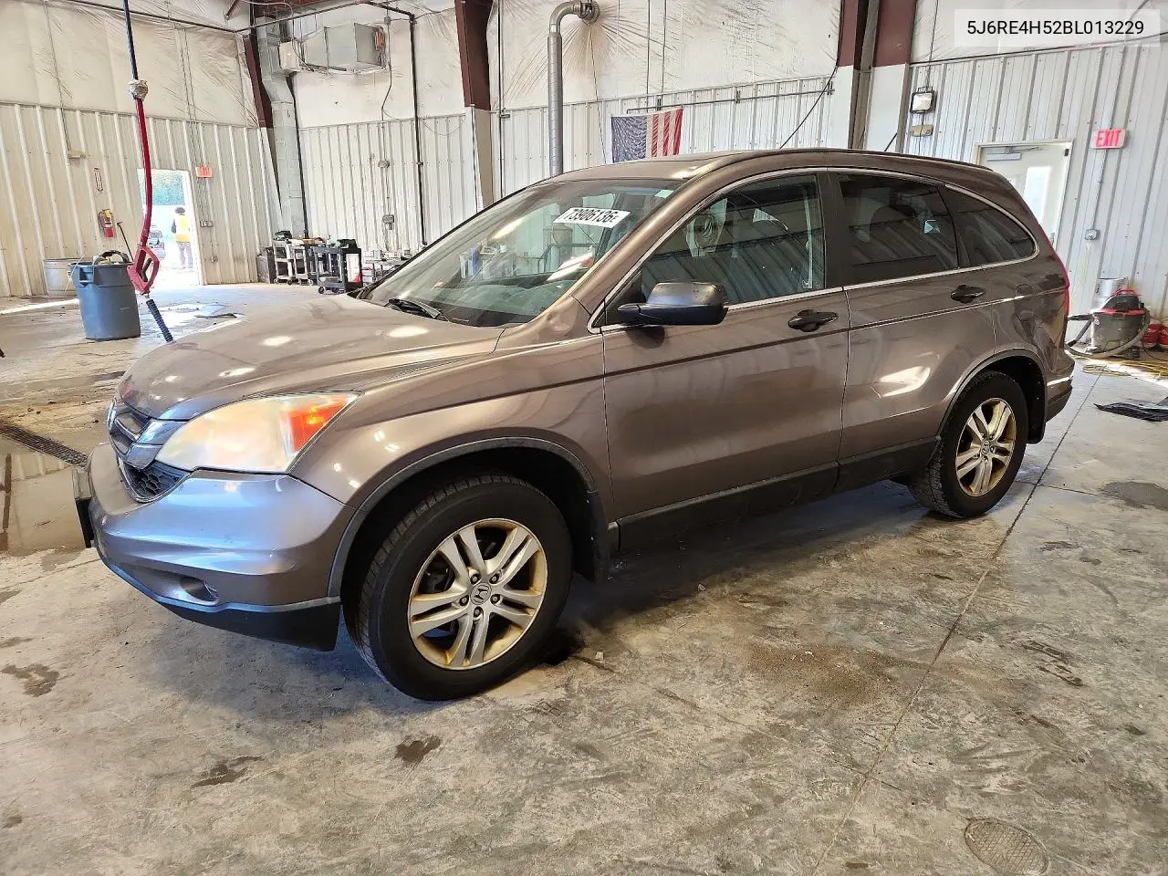 HONDA CR-V 2011, VIN 5J6RE4H52BL013229
