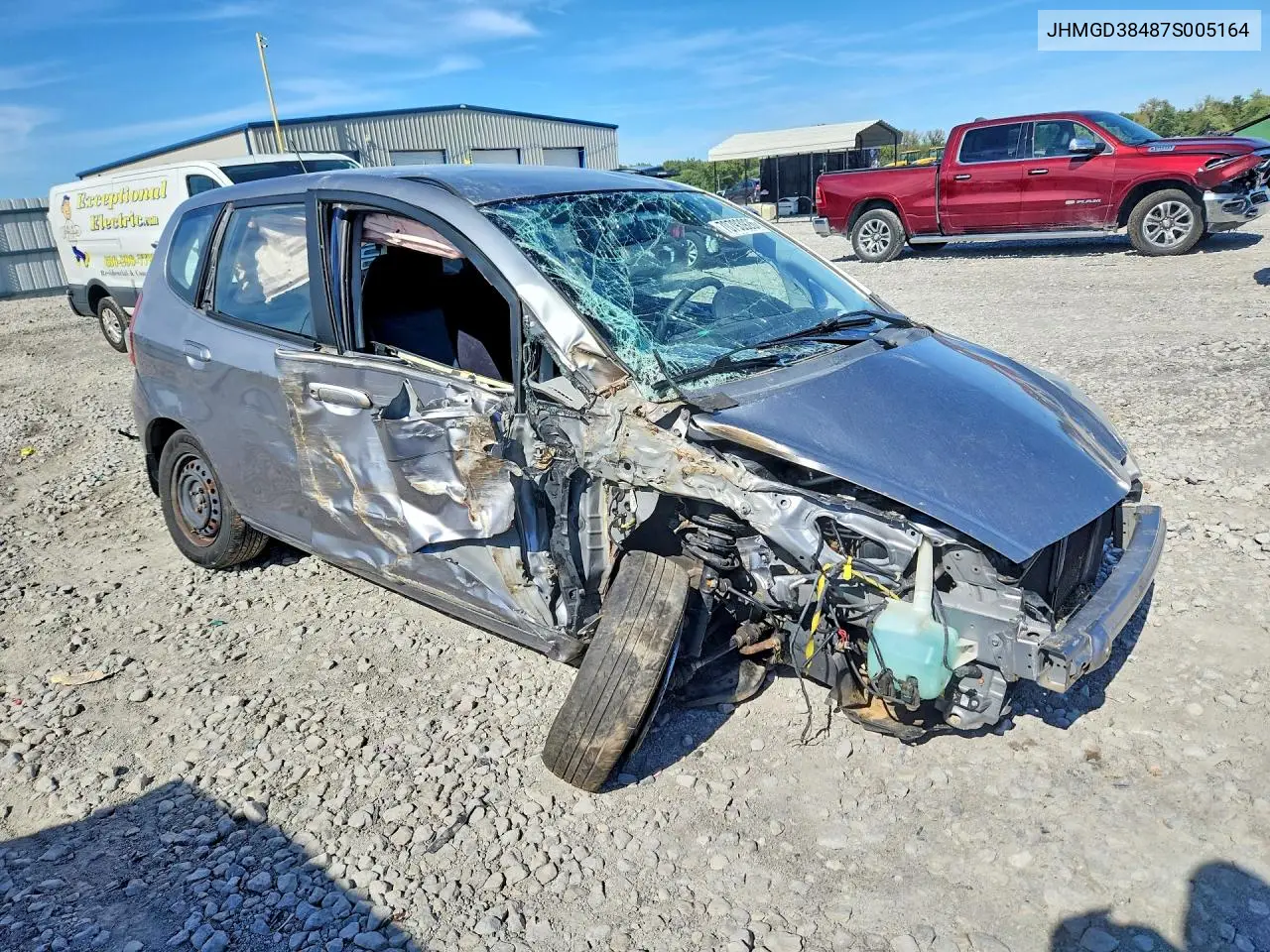 2007 HONDA FIT VIN JHMGD38487S005164 — фото 4