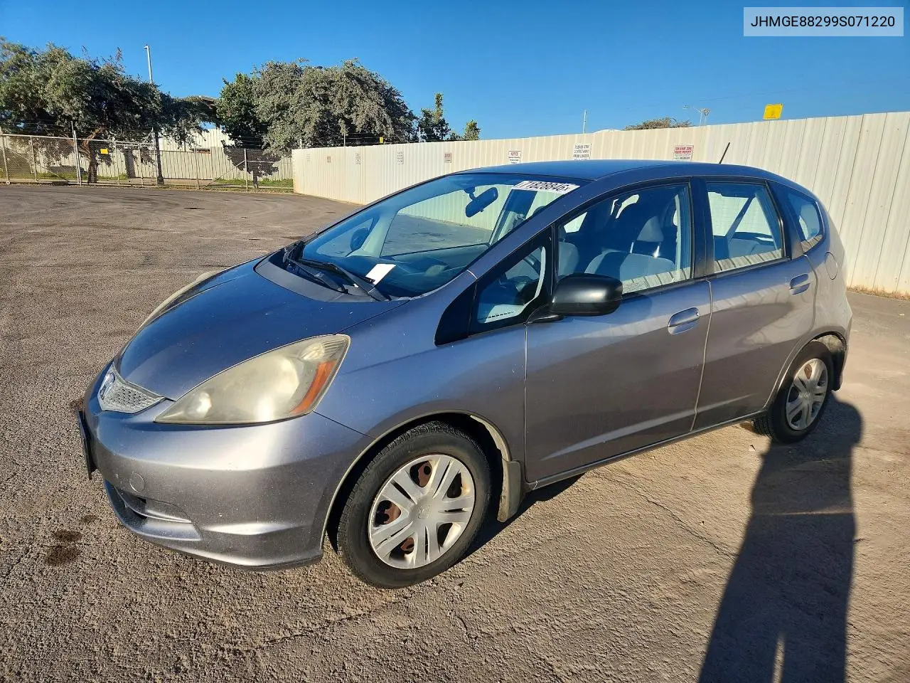 HONDA FIT 2009, VIN JHMGE88299S071220