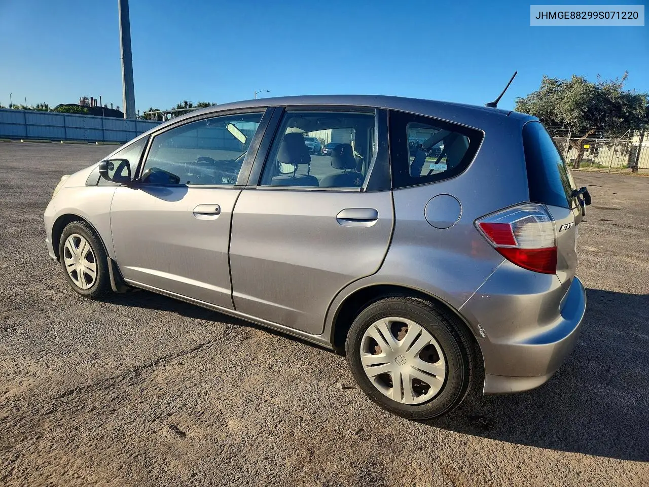 2009 HONDA FIT VIN JHMGE88299S071220 — фото 2