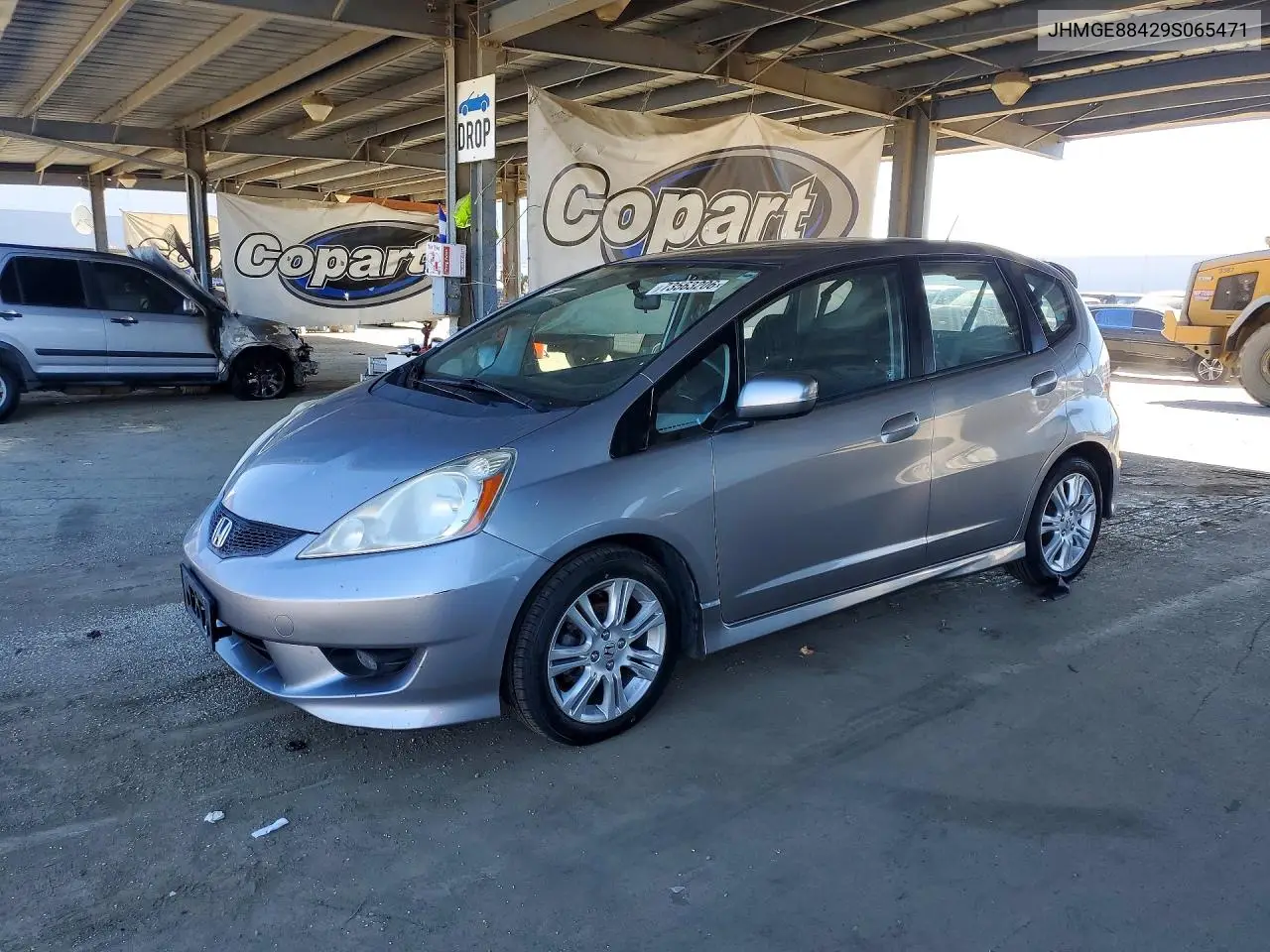 HONDA FIT 2009, VIN JHMGE88429S065471