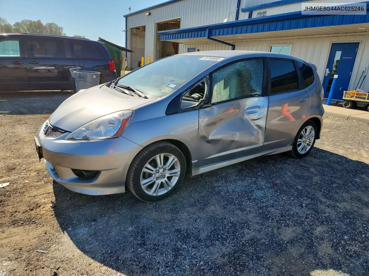 HONDA FIT 2010, VIN JHMGE8G44AC025246