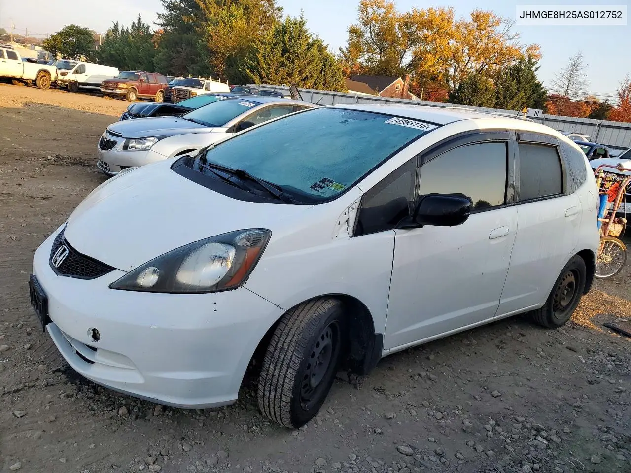 HONDA FIT 2010, VIN JHMGE8H25AS012752