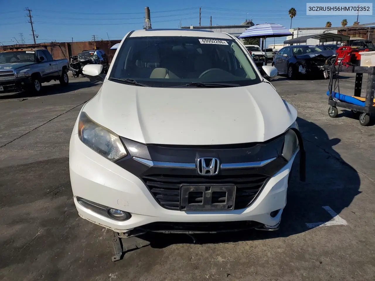 2017 HONDA HR-V VIN 3CZRU5H56HM702352 — фото 5