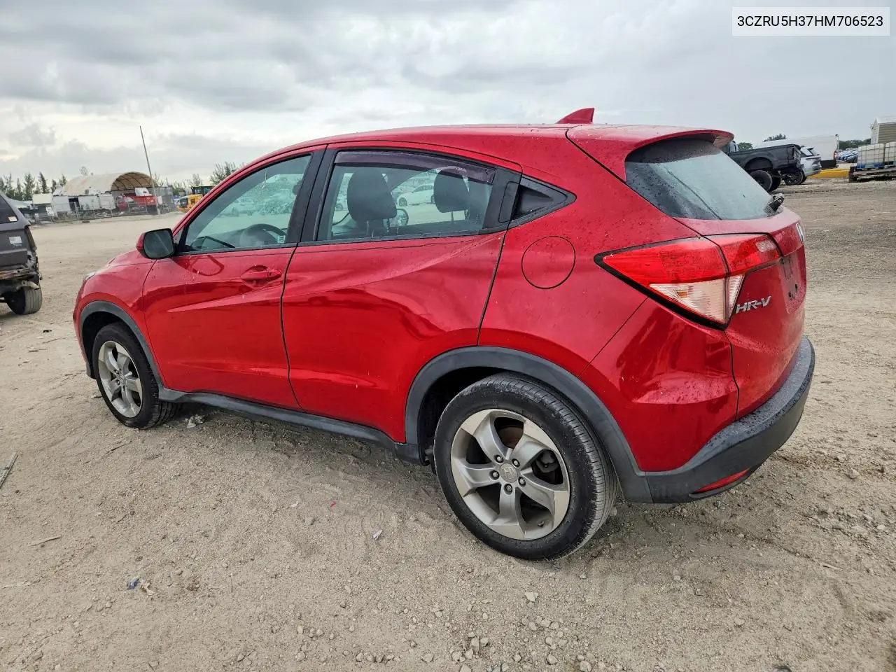 2017 HONDA HR-V VIN 3CZRU5H37HM706523 — фото 2
