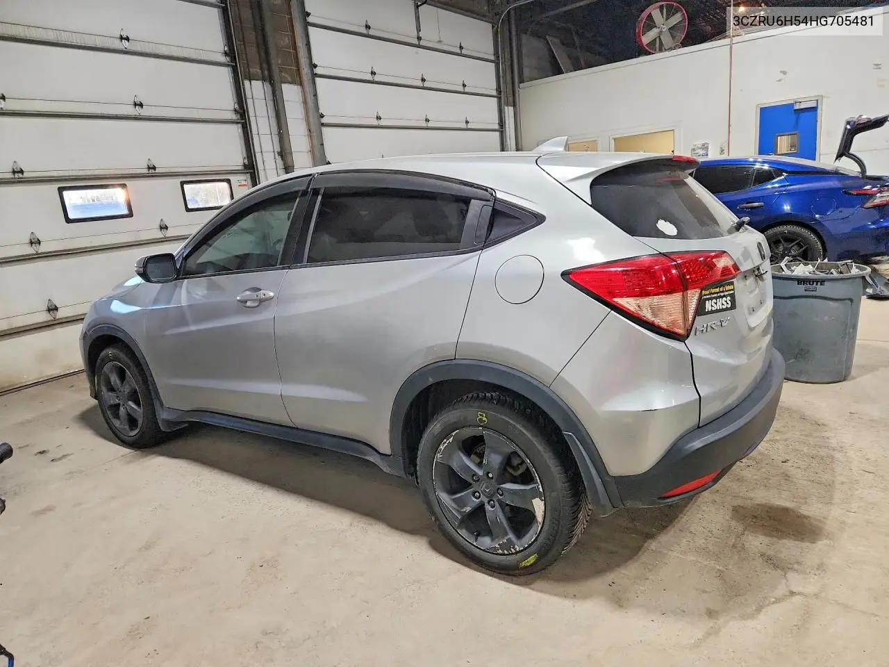 2017 HONDA HR-V VIN 3CZRU6H54HG705481 — фото 2
