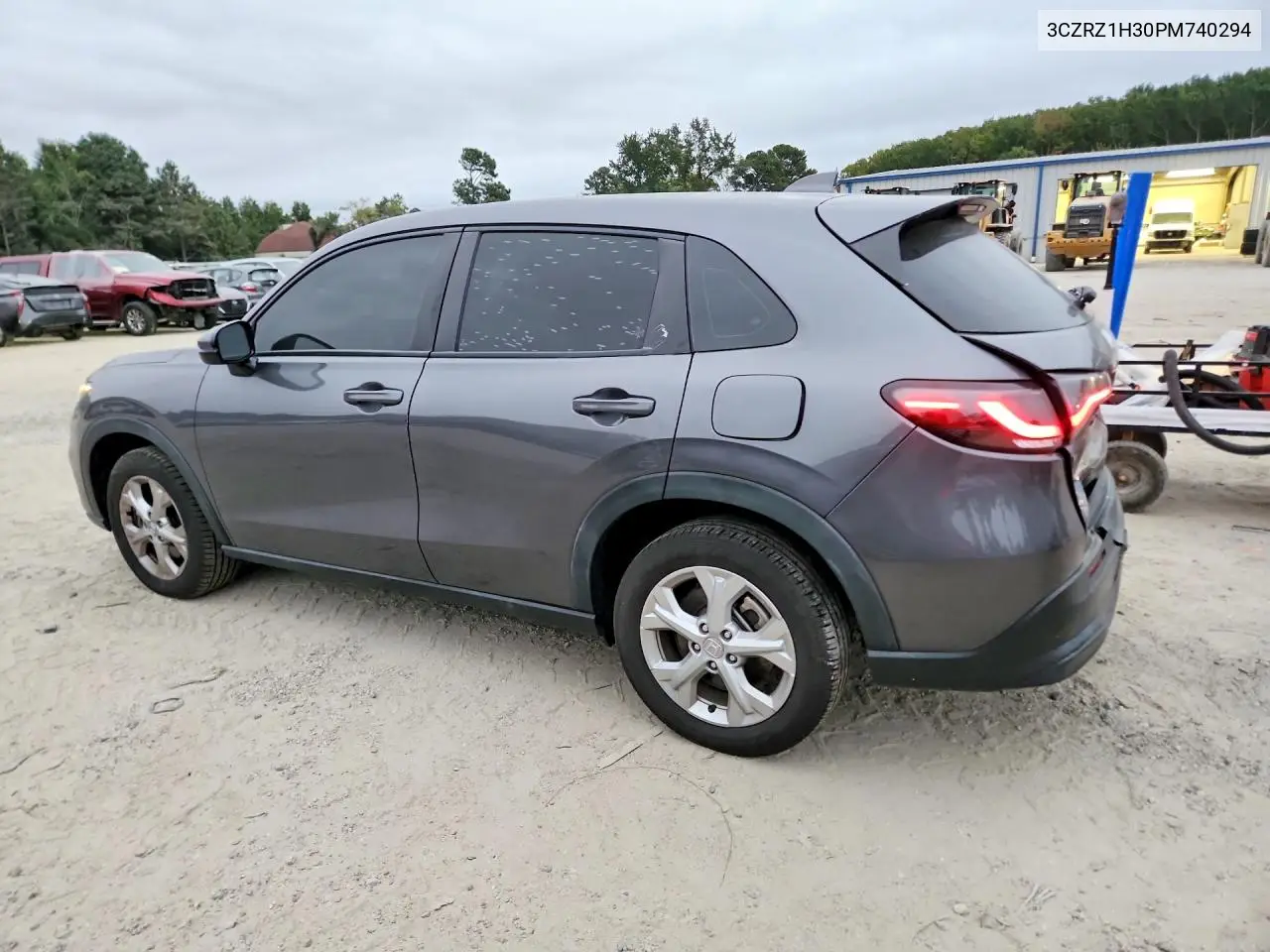 2023 HONDA HR-V VIN 3CZRZ1H30PM740294 — фото 2
