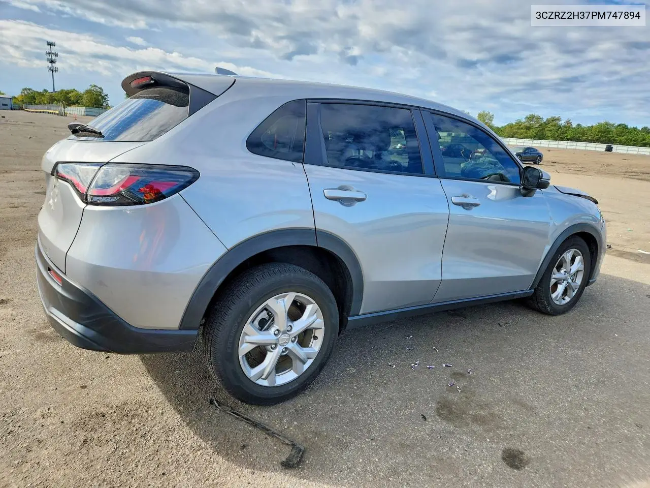 2023 HONDA HR-V VIN 3CZRZ2H37PM747894 — фото 3