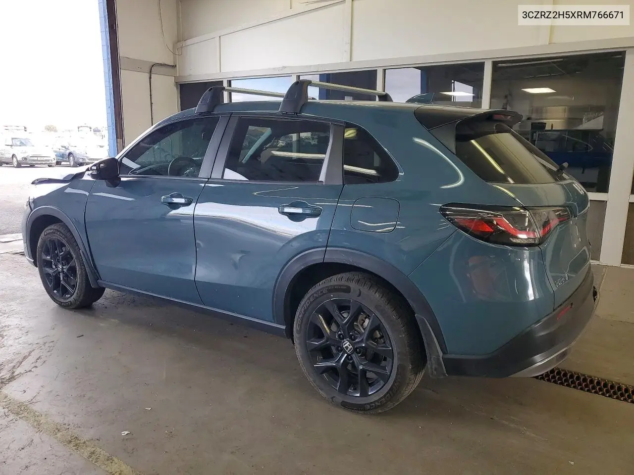 2024 HONDA HR-V VIN 3CZRZ2H5XRM766671 — фото 4