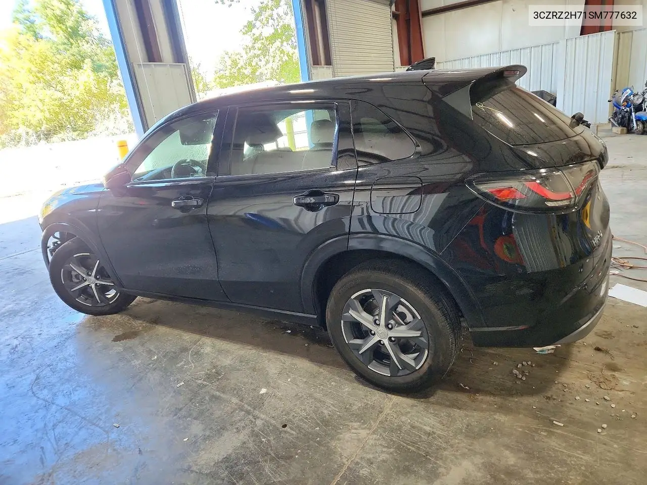 2025 HONDA HR-V VIN 3CZRZ2H71SM777632 — фото 2
