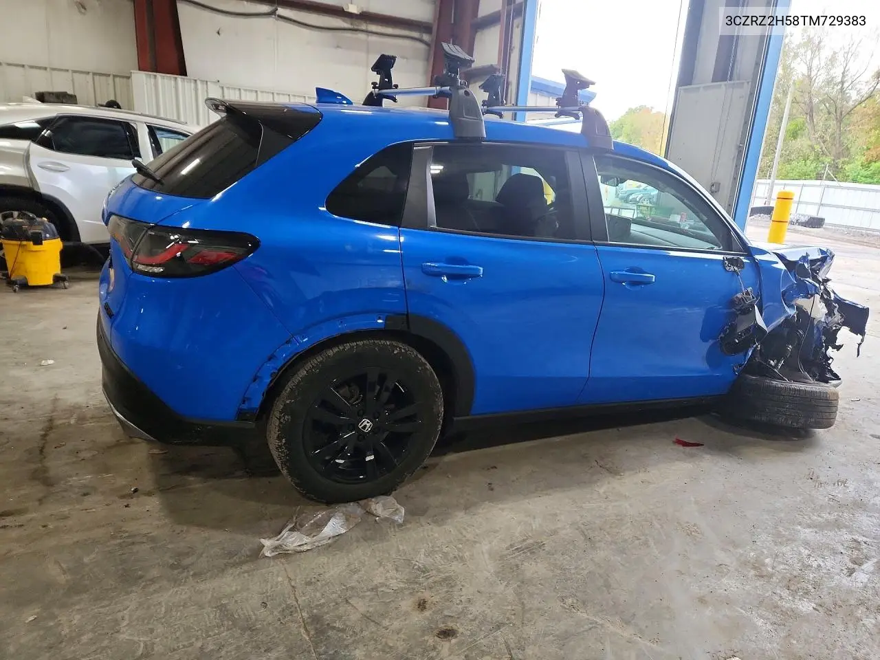 2026 HONDA HR-V VIN 3CZRZ2H58TM729383 — фото 3