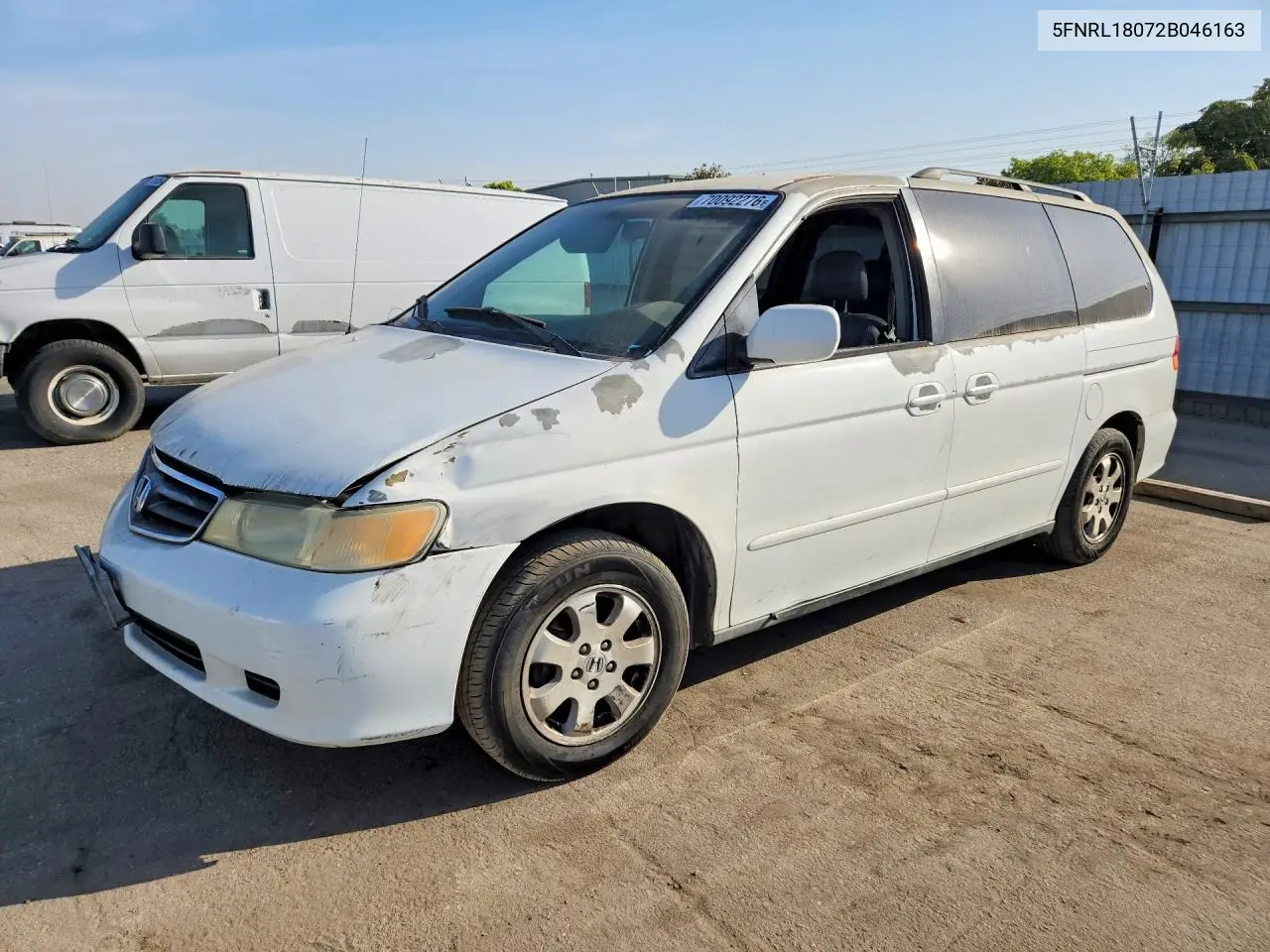 HONDA ODYSSEY 2002, VIN 5FNRL18072B046163