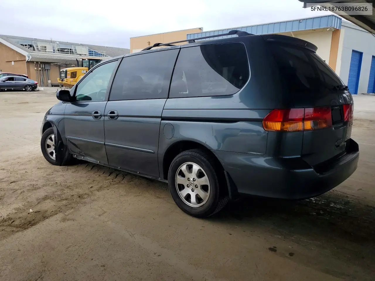 2003 HONDA ODYSSEY VIN 5FNRL18763B096826 — фото 2