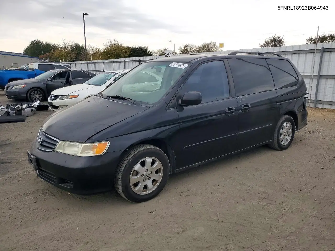 HONDA ODYSSEY 2003, VIN 5FNRL18923B064943