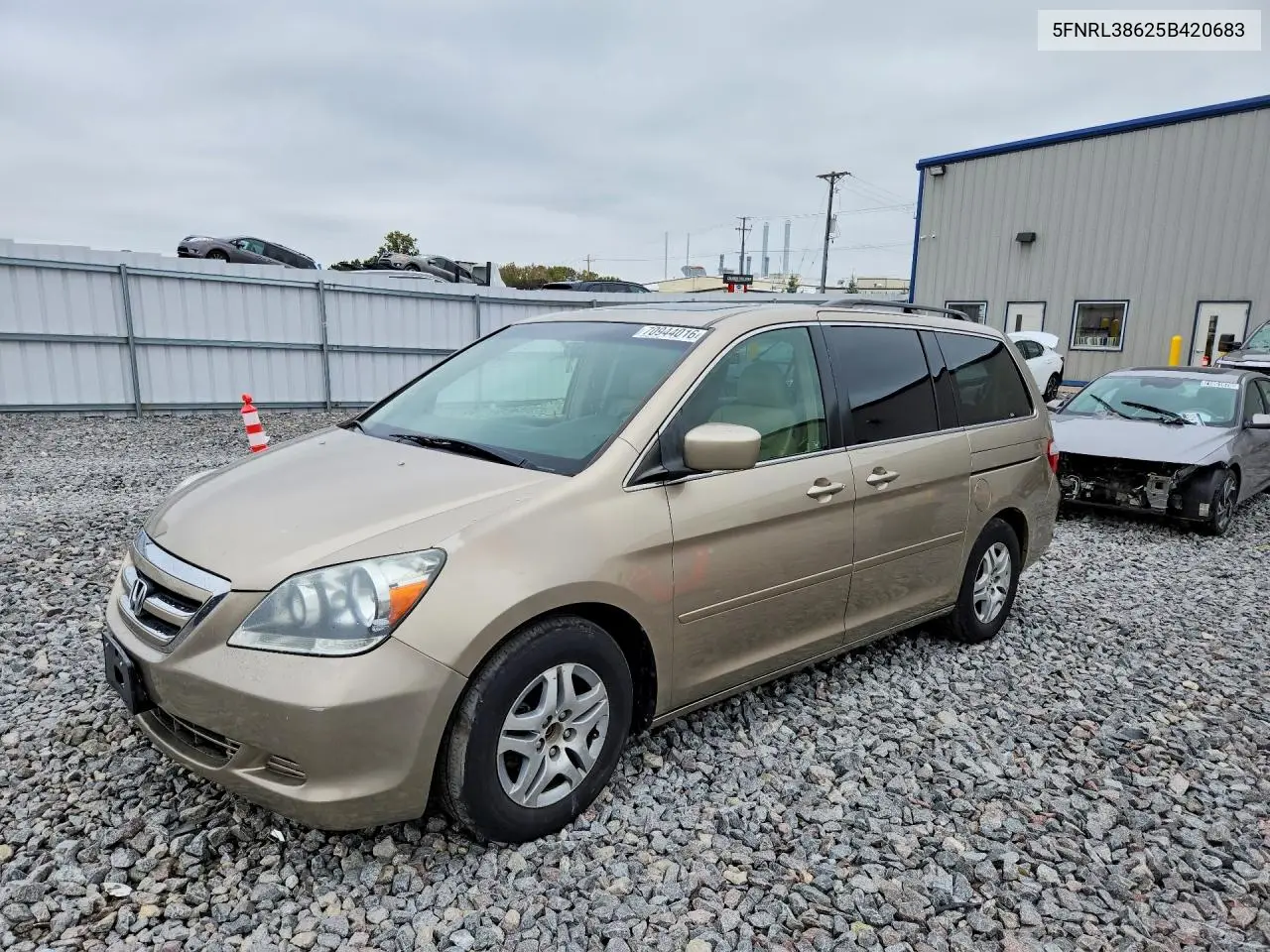 HONDA ODYSSEY 2005, VIN 5FNRL38625B420683