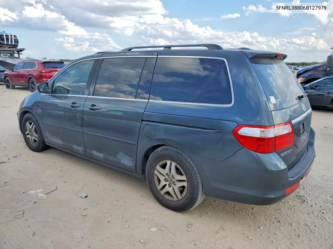 2006 HONDA ODYSSEY VIN 5FNRL38806B127979 — фото 2