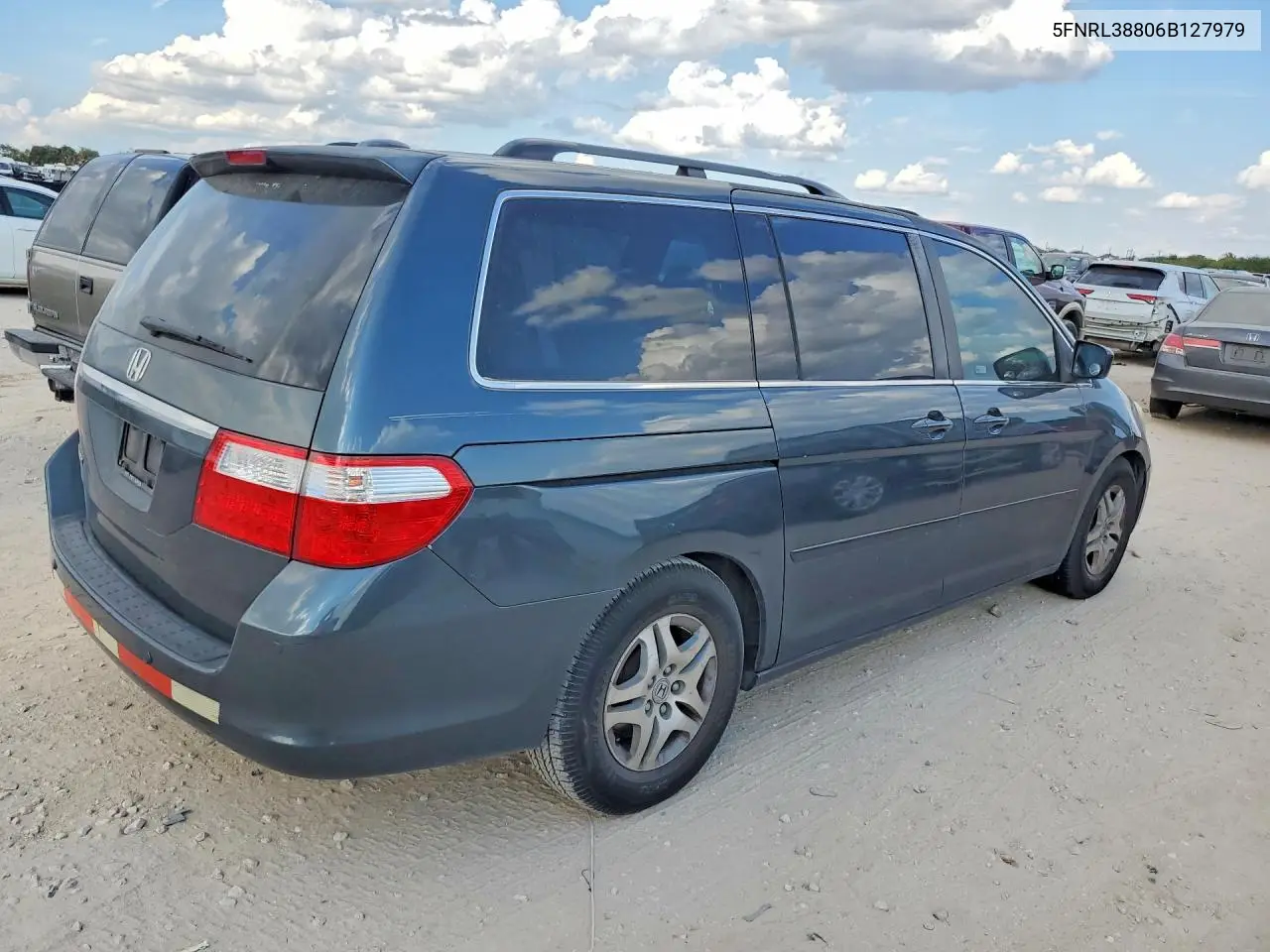 2006 HONDA ODYSSEY VIN 5FNRL38806B127979 — фото 3