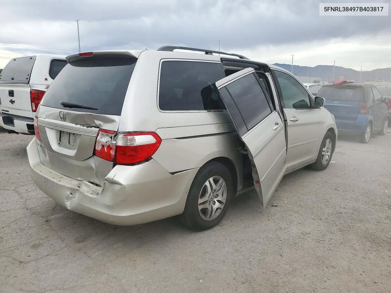2007 HONDA ODYSSEY VIN 5FNRL38497B403817 — фото 3