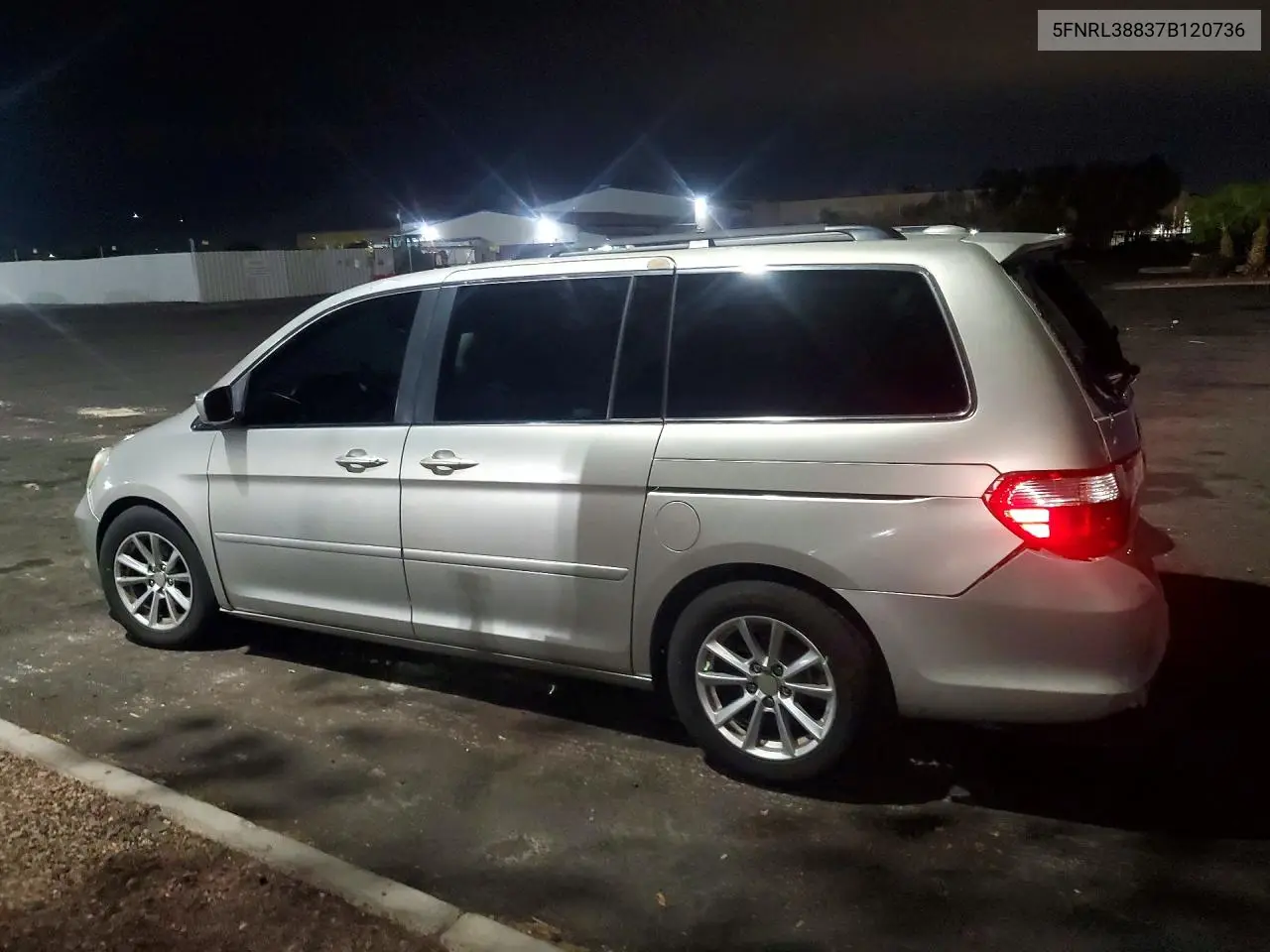 2007 HONDA ODYSSEY VIN 5FNRL38837B120736 — фото 2