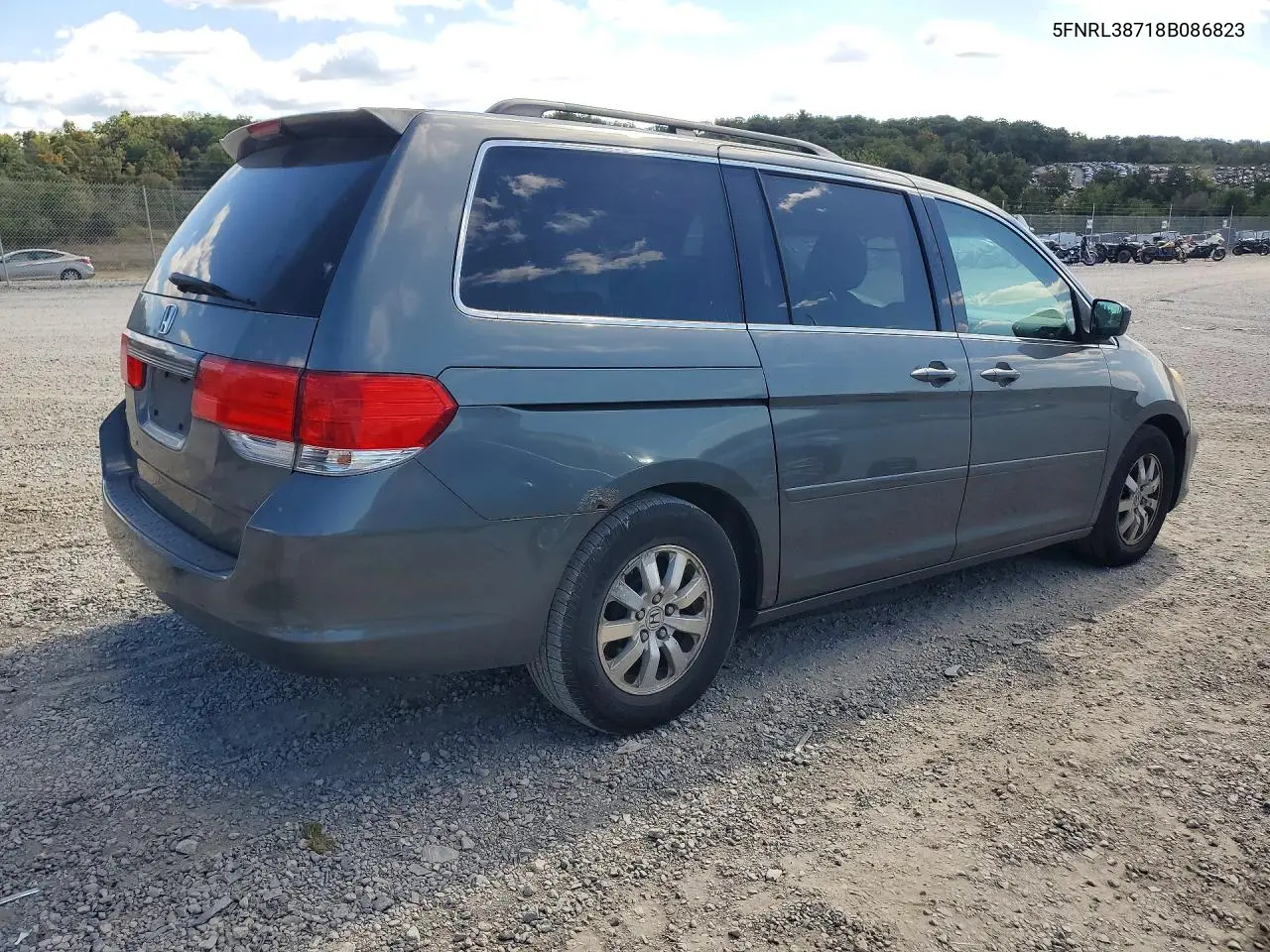 2008 HONDA ODYSSEY VIN 5FNRL38718B086823 — фото 3