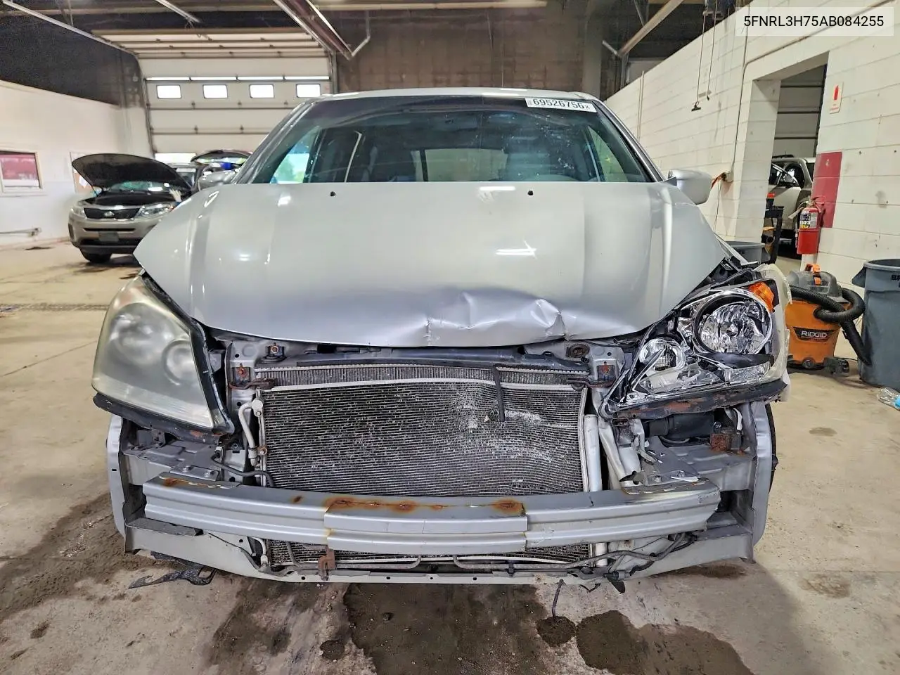 2010 HONDA ODYSSEY VIN 5FNRL3H75AB084255 — фото 5