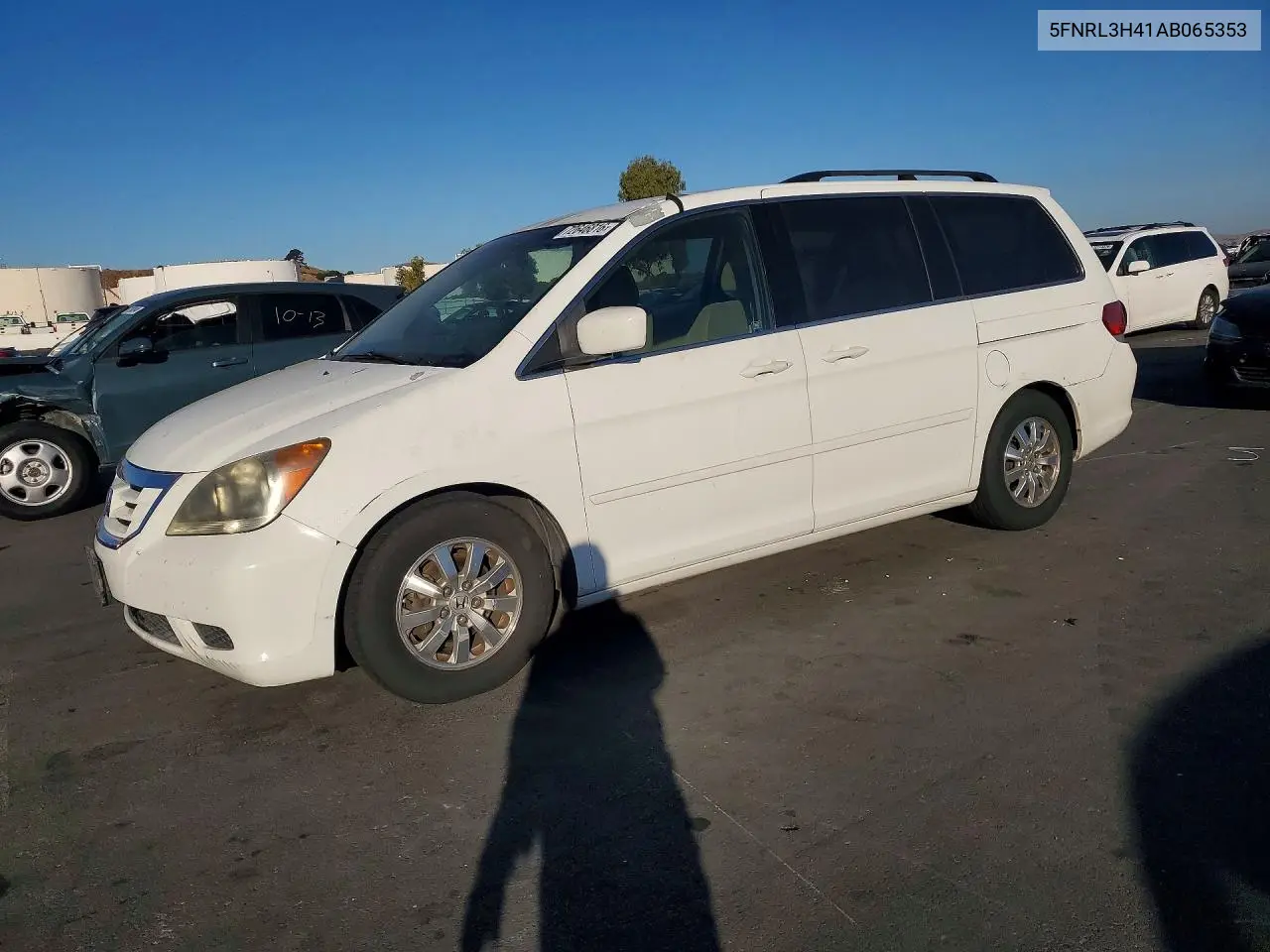 HONDA ODYSSEY 2010, VIN 5FNRL3H41AB065353