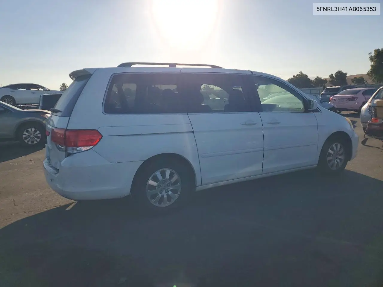 2010 HONDA ODYSSEY VIN 5FNRL3H41AB065353 — фото 3