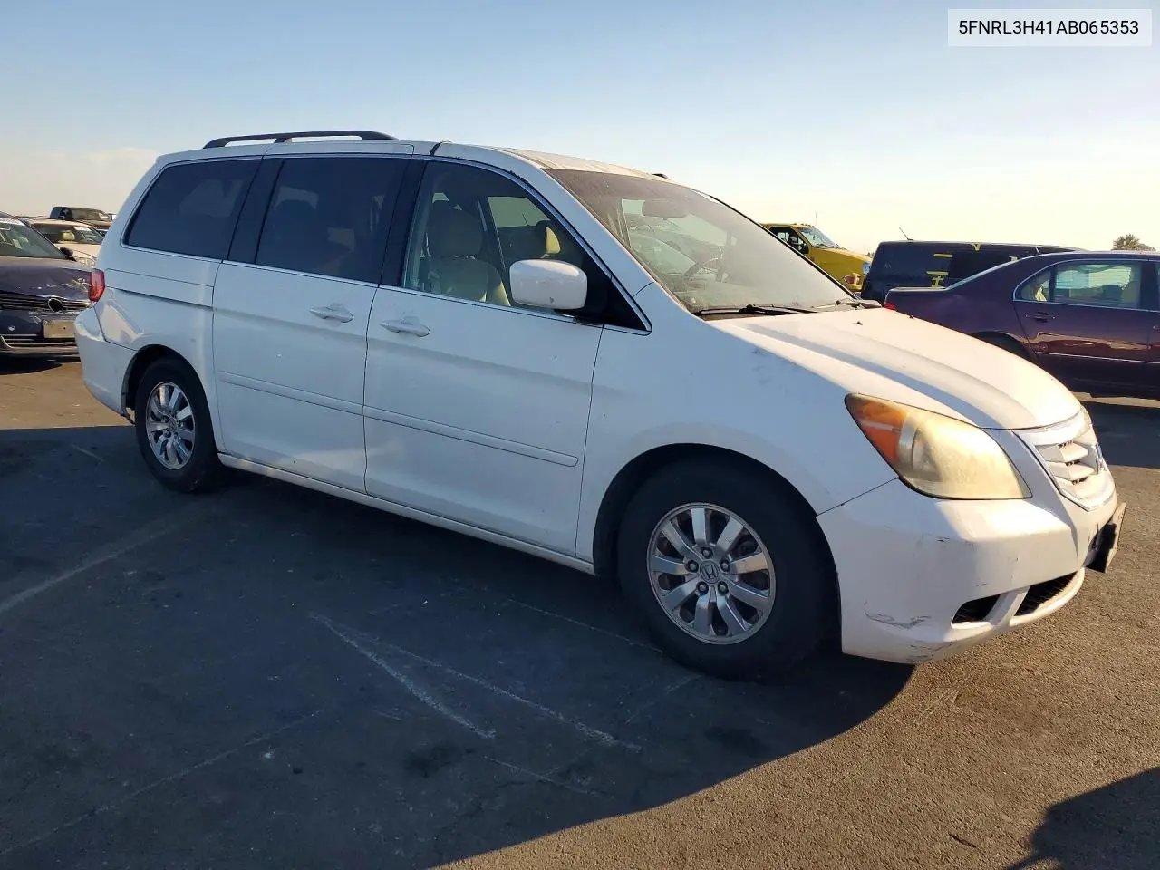 2010 HONDA ODYSSEY VIN 5FNRL3H41AB065353 — фото 4
