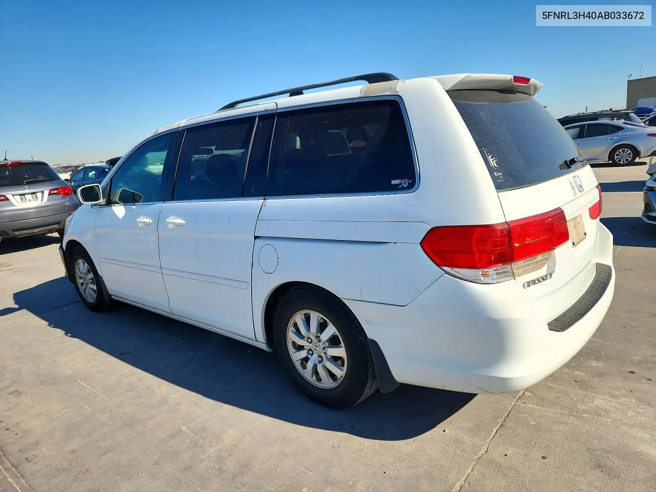 2010 HONDA ODYSSEY VIN 5FNRL3H40AB033672 — фото 2