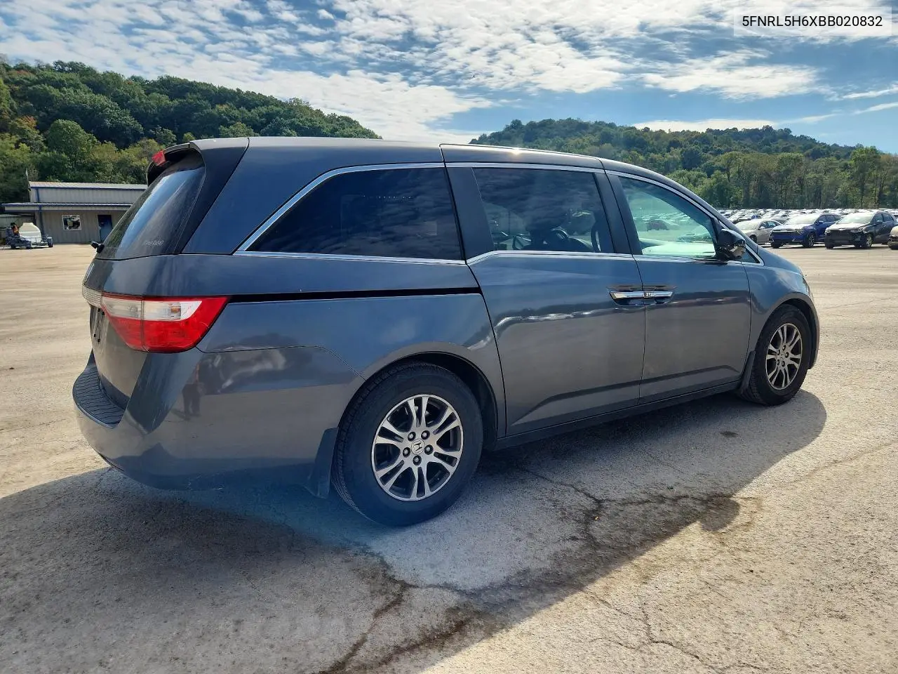 2011 HONDA ODYSSEY VIN 5FNRL5H6XBB020832 — фото 3