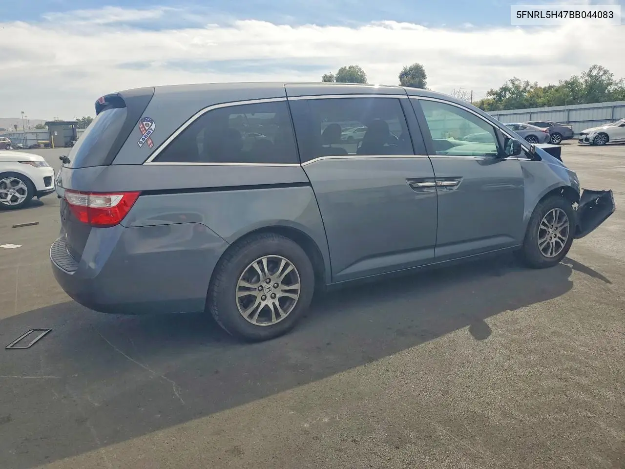 2011 HONDA ODYSSEY VIN 5FNRL5H47BB044083 — фото 3