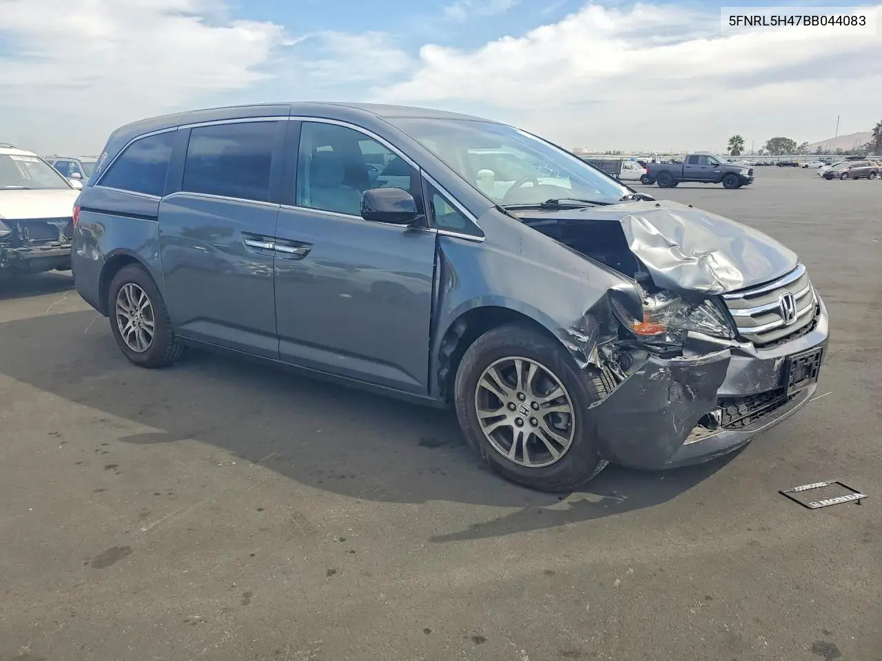 2011 HONDA ODYSSEY VIN 5FNRL5H47BB044083 — фото 4
