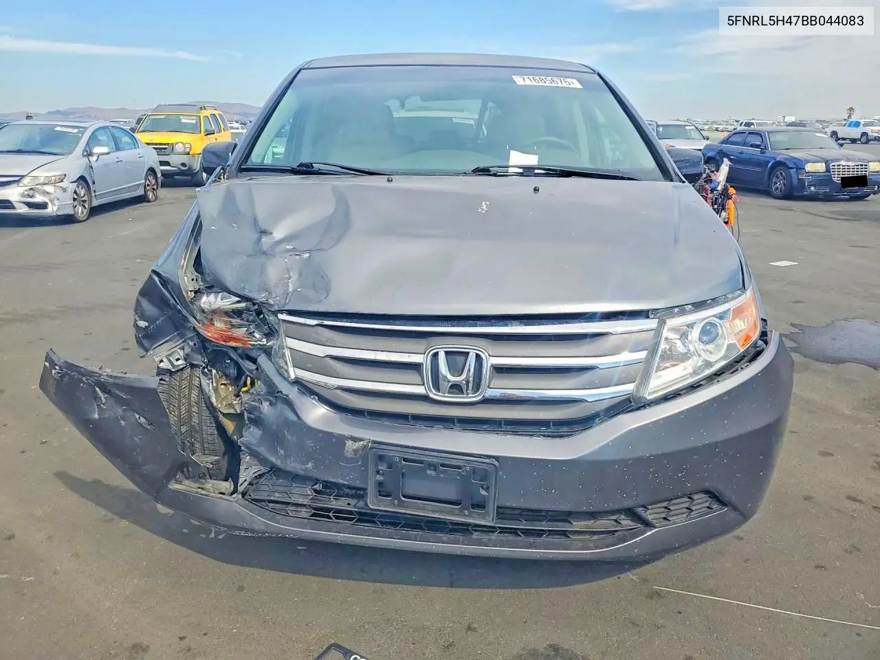2011 HONDA ODYSSEY VIN 5FNRL5H47BB044083 — фото 5