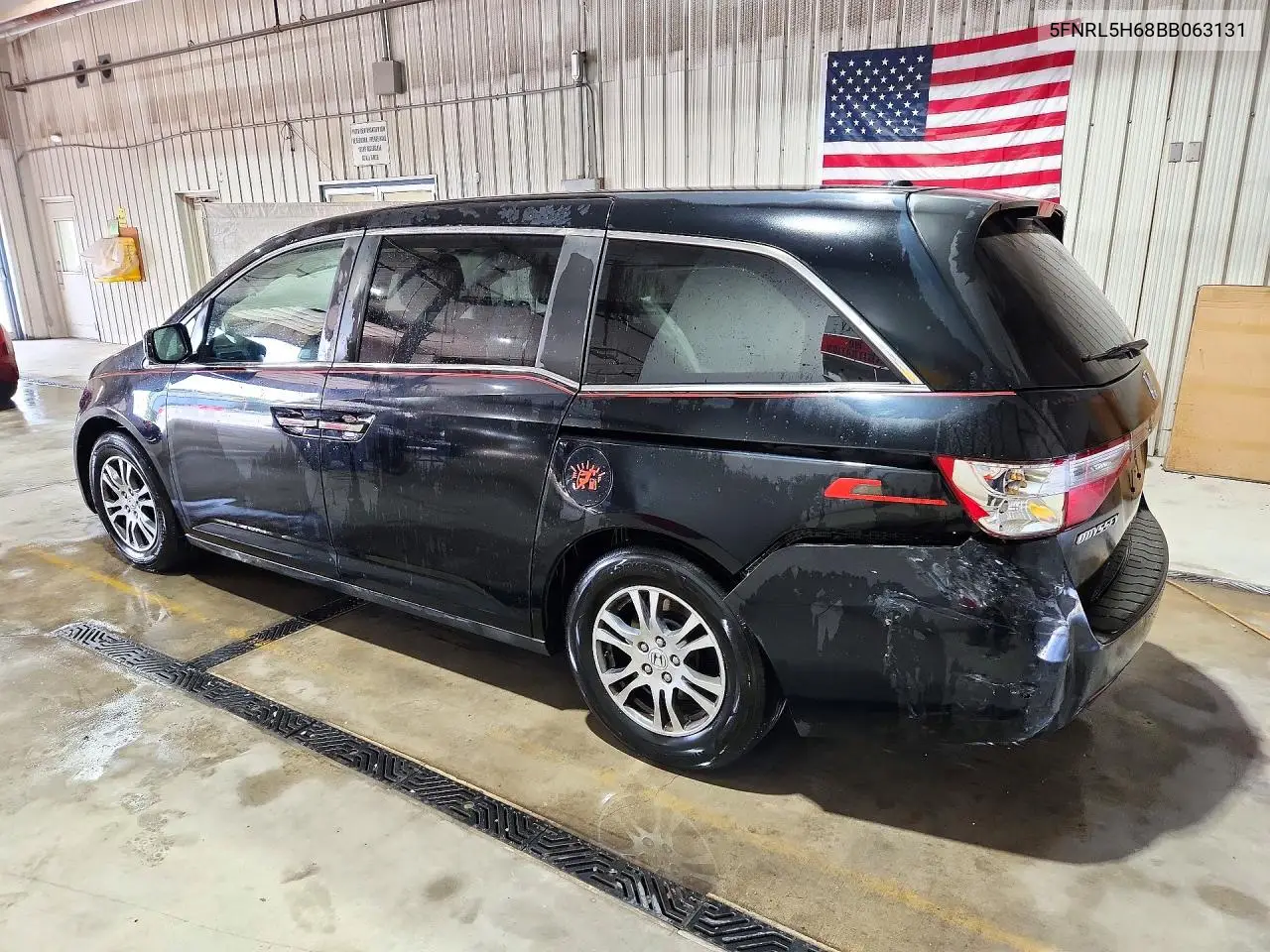 2011 HONDA ODYSSEY VIN 5FNRL5H68BB063131 — фото 2