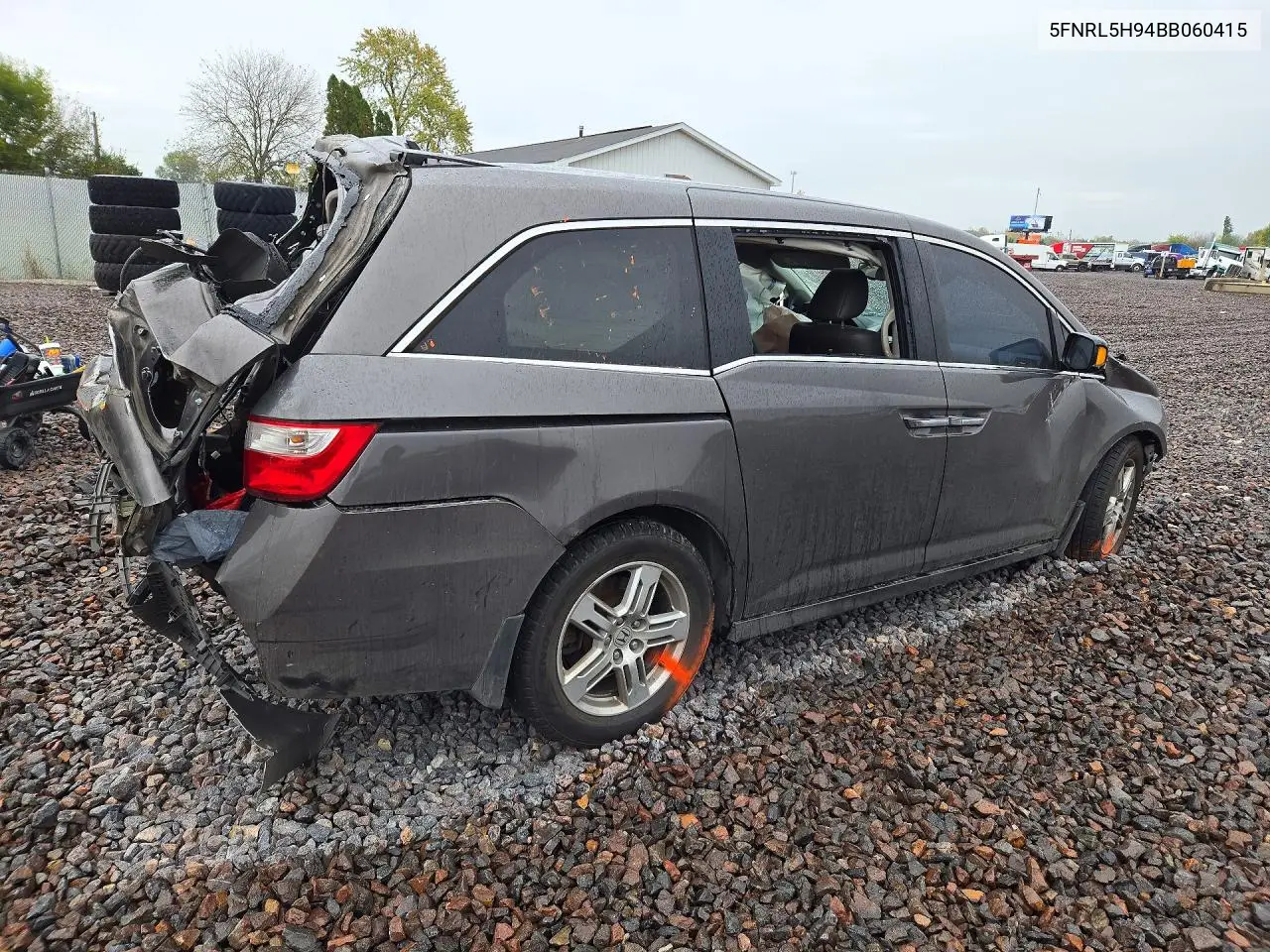 2011 HONDA ODYSSEY VIN 5FNRL5H94BB060415 — фото 3