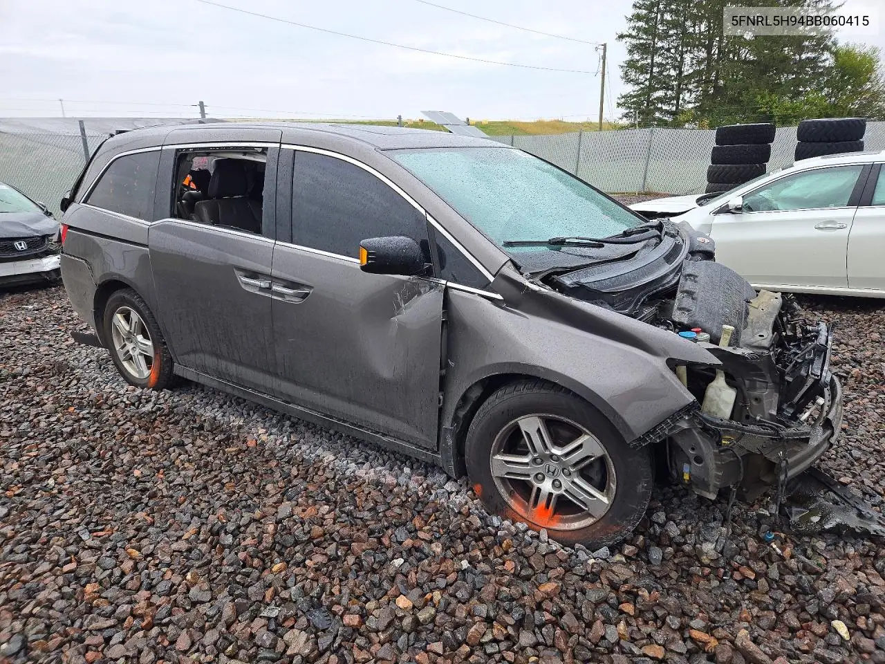 2011 HONDA ODYSSEY VIN 5FNRL5H94BB060415 — фото 4