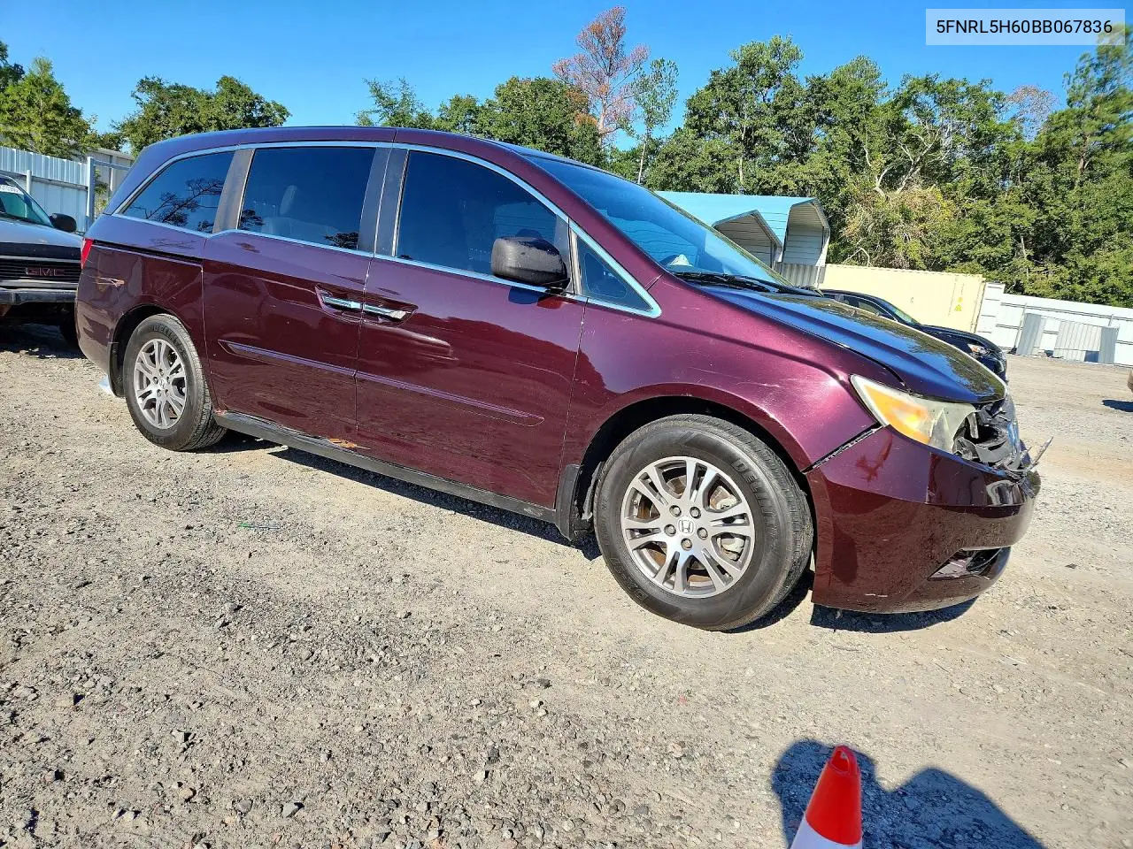 2011 HONDA ODYSSEY VIN 5FNRL5H60BB067836 — фото 4