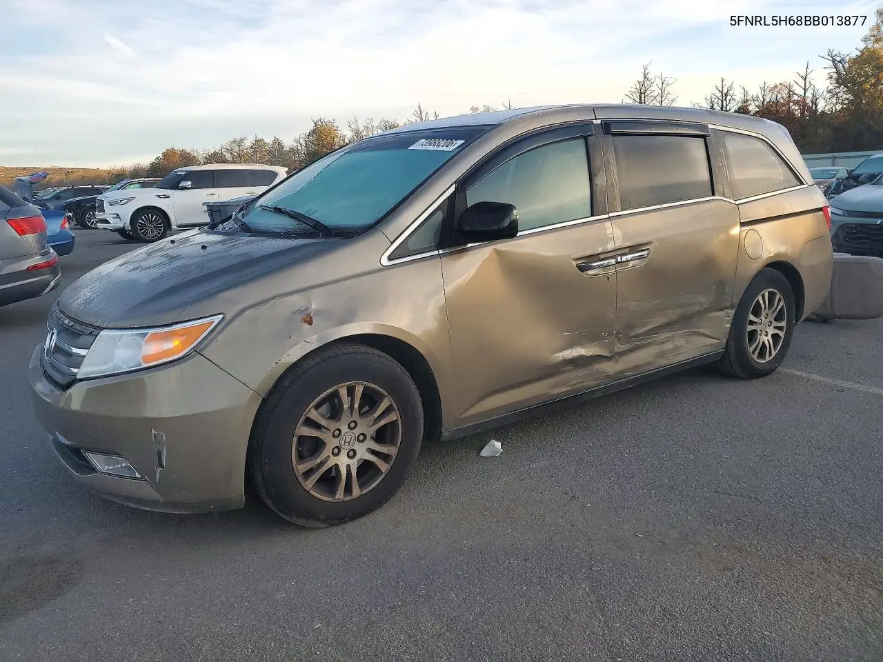 HONDA ODYSSEY 2011, VIN 5FNRL5H68BB013877
