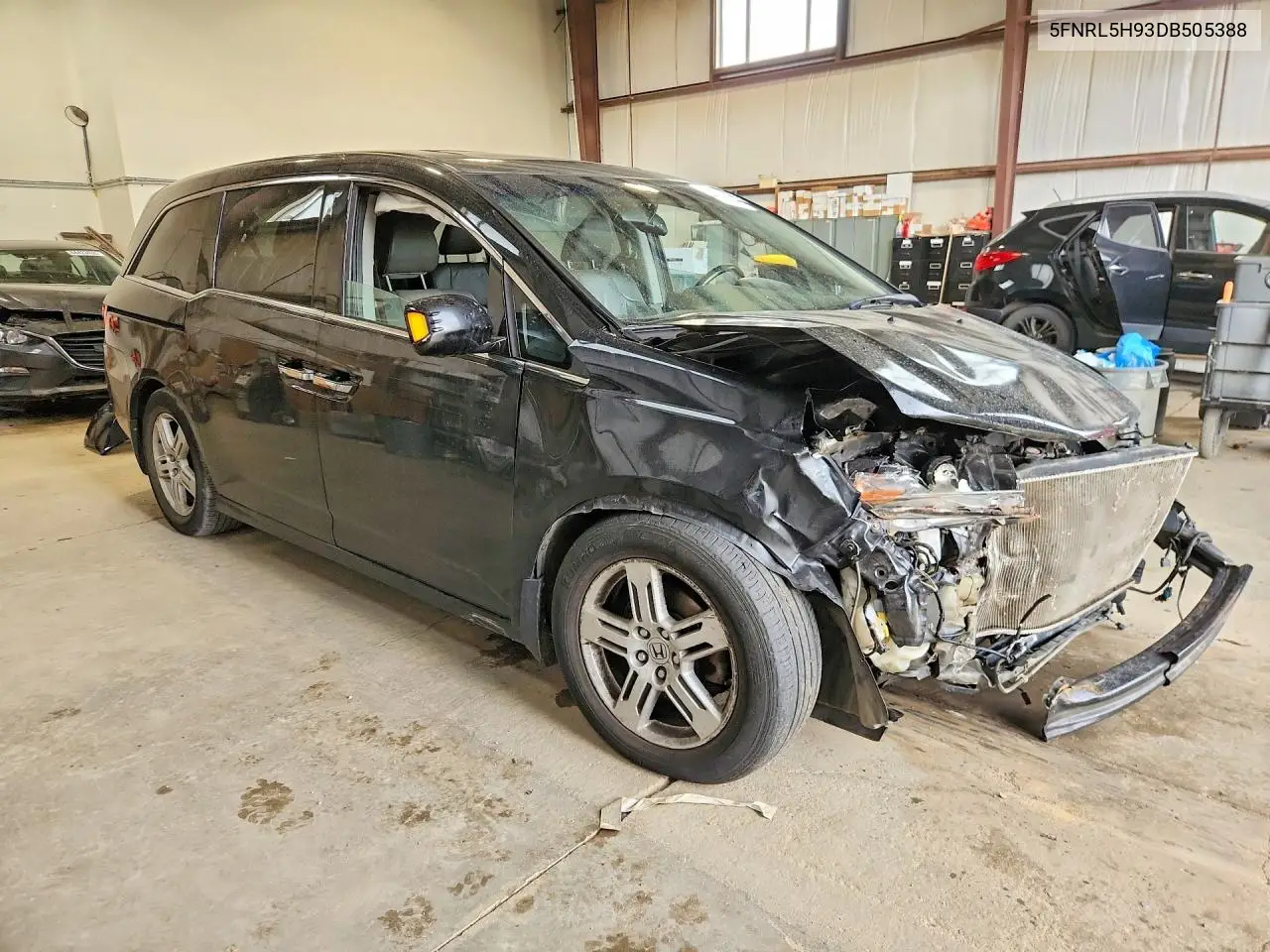 2013 HONDA ODYSSEY VIN 5FNRL5H93DB505388 — фото 4