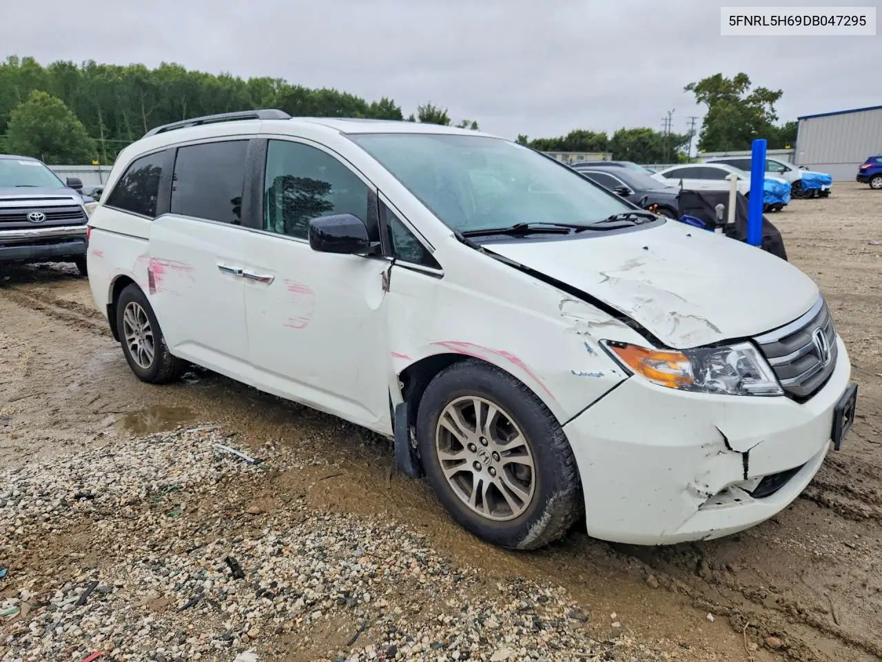 2013 HONDA ODYSSEY VIN 5FNRL5H69DB047295 — фото 4