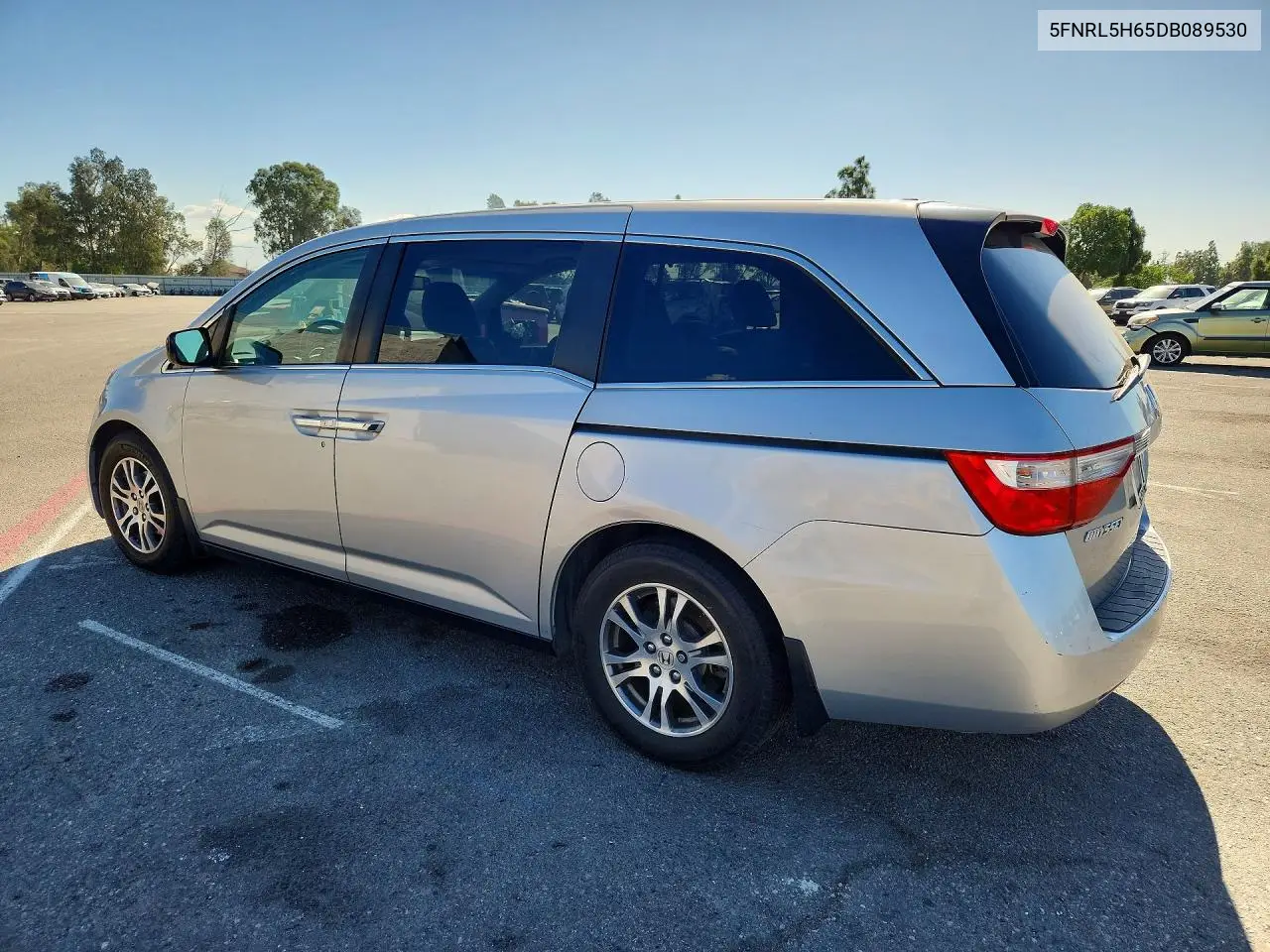 2013 HONDA ODYSSEY VIN 5FNRL5H65DB089530 — фото 2