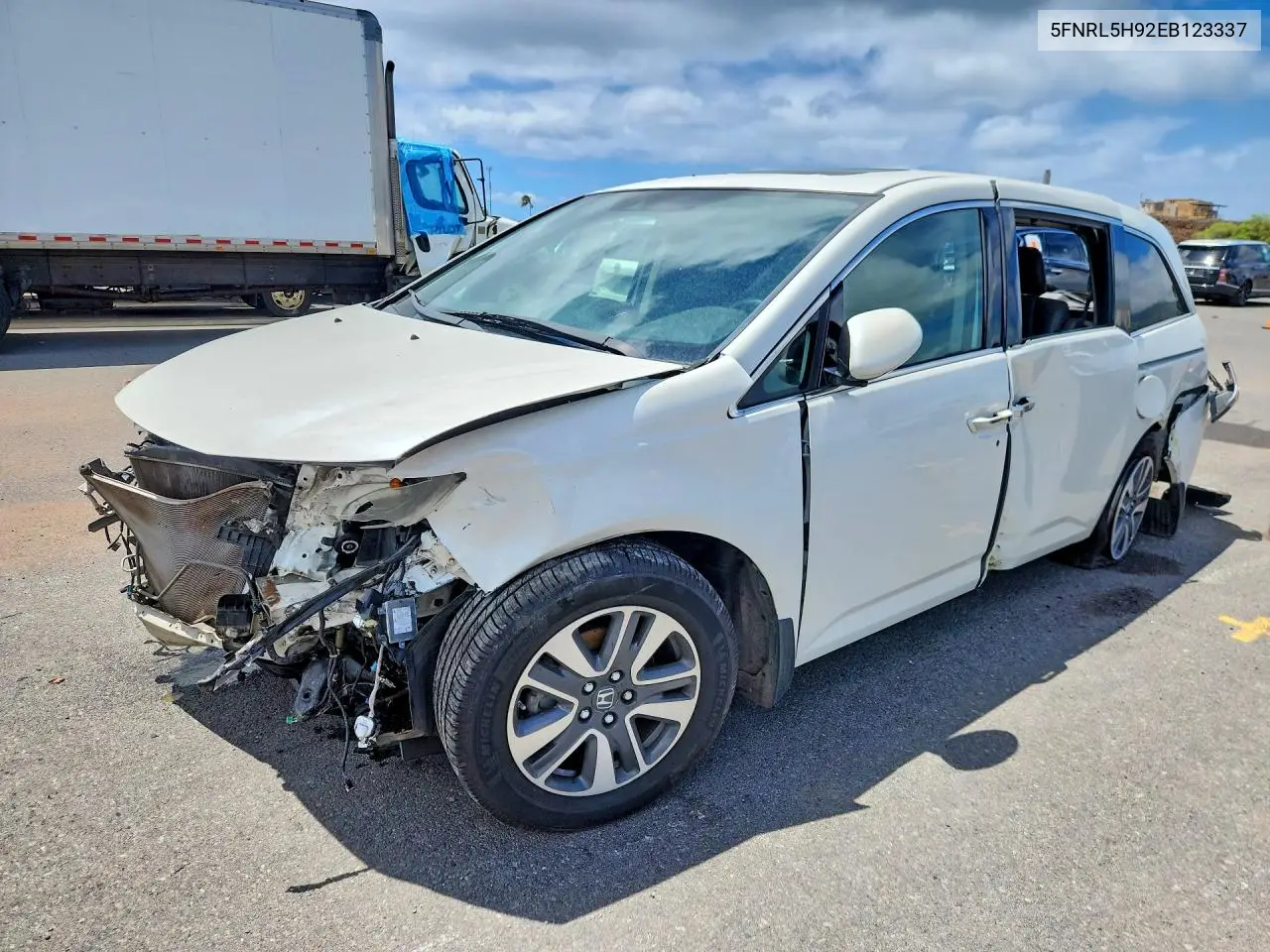 HONDA ODYSSEY 2014, VIN 5FNRL5H92EB123337