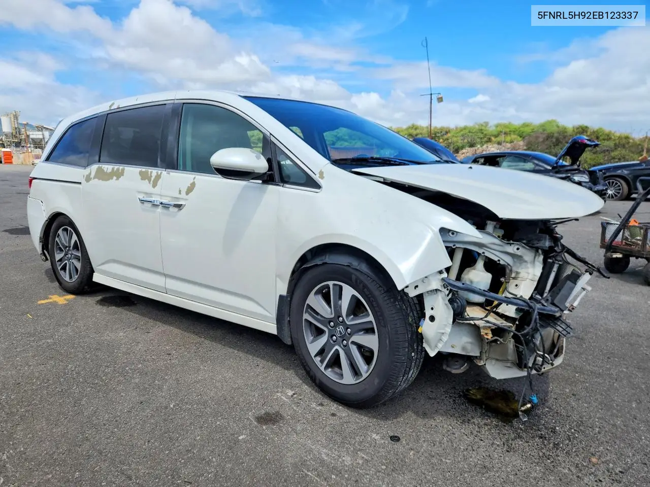 2014 HONDA ODYSSEY VIN 5FNRL5H92EB123337 — фото 4