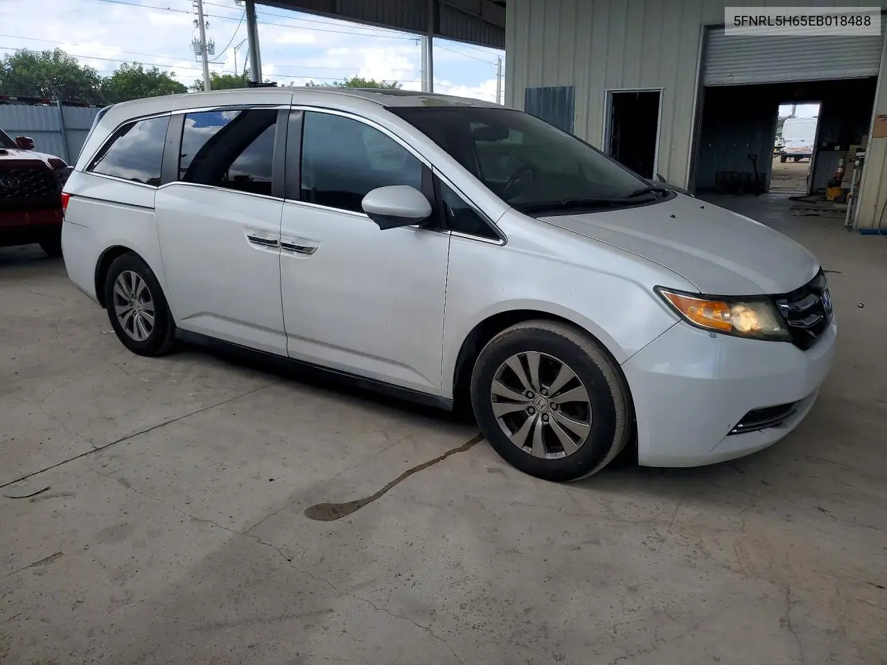 2014 HONDA ODYSSEY VIN 5FNRL5H65EB018488 — фото 4
