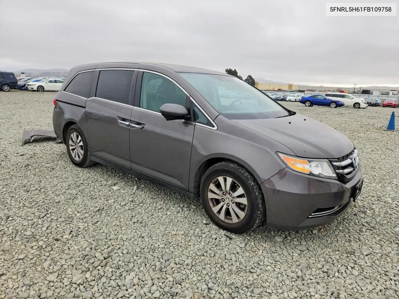 2015 HONDA ODYSSEY VIN 5FNRL5H61FB109758 — фото 4