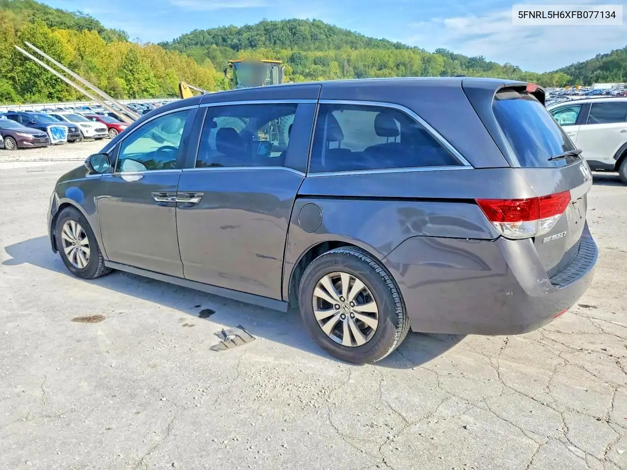 2015 HONDA ODYSSEY VIN 5FNRL5H6XFB077134 — фото 2