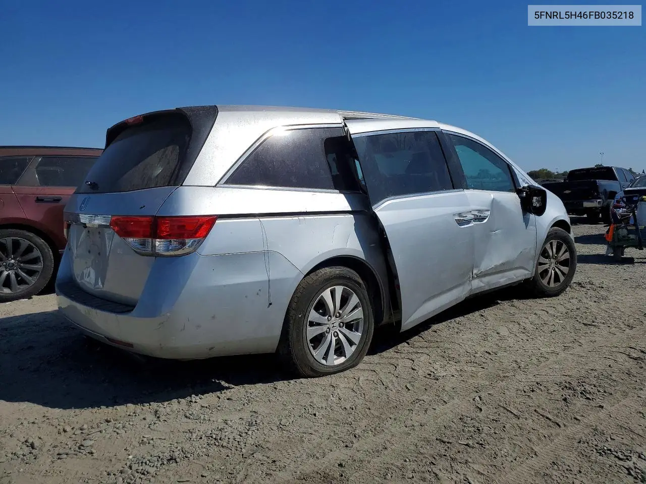 2015 HONDA ODYSSEY VIN 5FNRL5H46FB035218 — фото 3