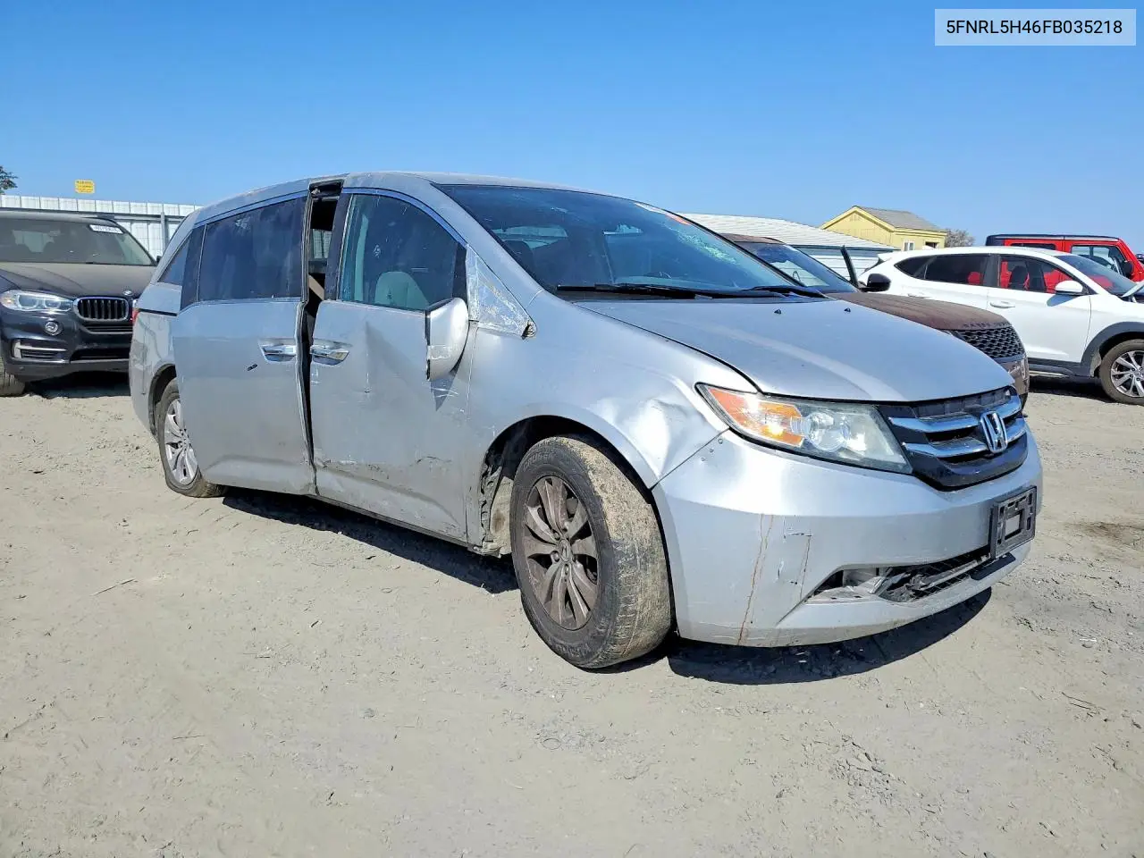 2015 HONDA ODYSSEY VIN 5FNRL5H46FB035218 — фото 4