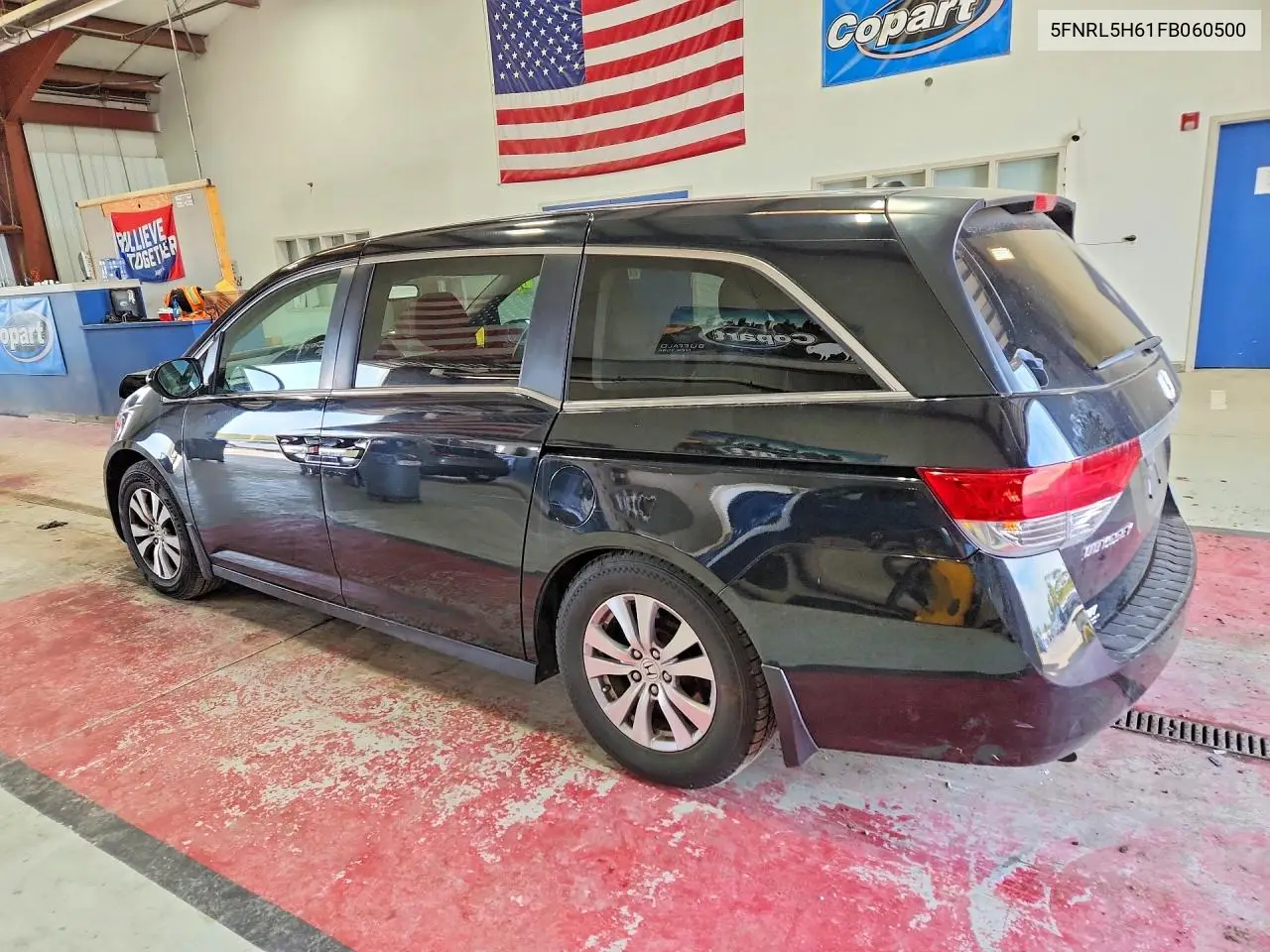 2015 HONDA ODYSSEY VIN 5FNRL5H61FB060500 — фото 2